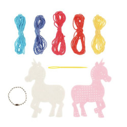 Crée ton porte clé licorne en broderie